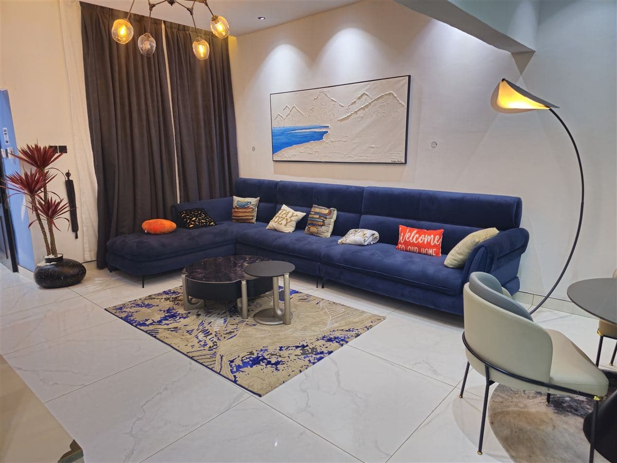 2 Bedroom Duplex